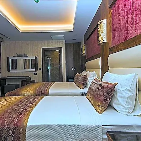 Vertu Hotel *